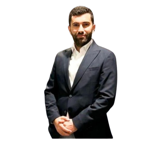 PHOTO-2024-08-07-19-29-41-removebg-preview Waleed Alsafadi Fractional CFO